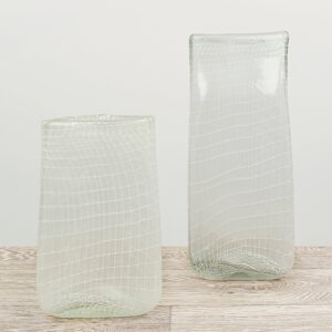 مزهرية زجاجية أنيقة