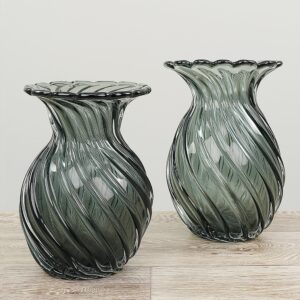 فازة زجاجية