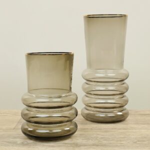 مزهرية من الزجاج