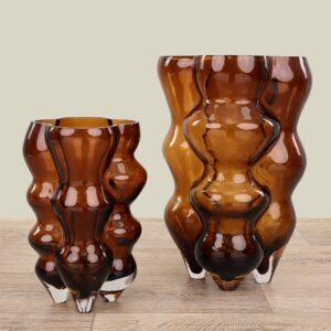 مزهرية زجاجية شفافة