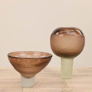 مزهرية زجاجية شفافة