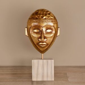 قناع على قاعدة معدنية