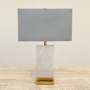 مصباح طاولة من الرخام