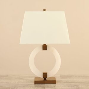 مصباح طاولة من الرخام