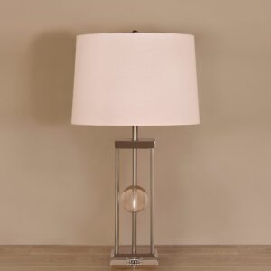 مصباح طاولة من المعدن