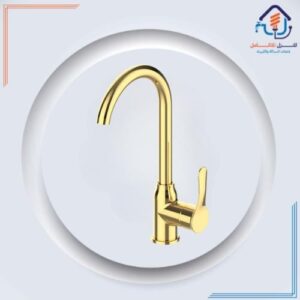 صنبور مطبخ عصري بأسلوب أسود وذهبي مع رشاش سحب