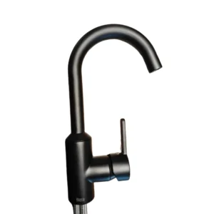 خلاط مطبخ كهربائي أسود من روكا