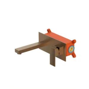 صنبور مغسلة جداري بمقبض واحد من تريدكس — كروم مع لمسة نهائية نحاسية