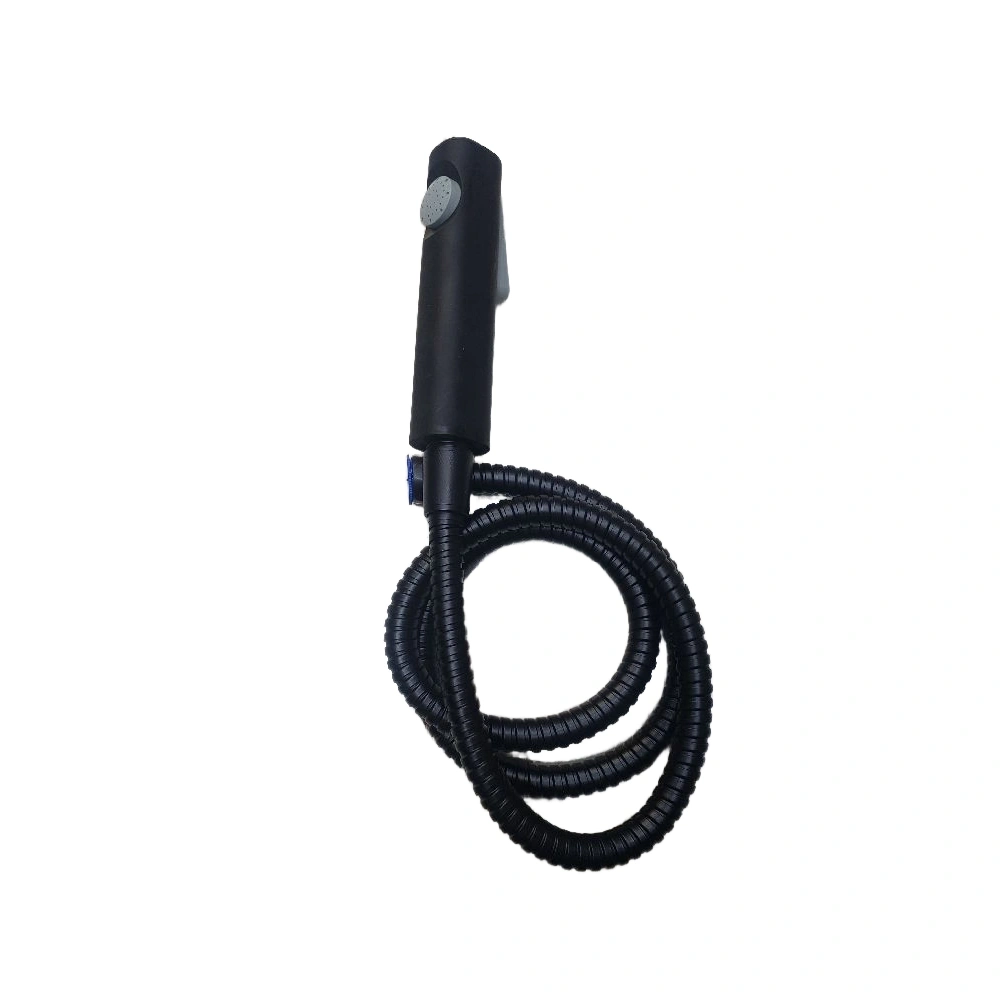 شطّاف يدوي بافلي أسود مع خرطوم للتركيب الجداري