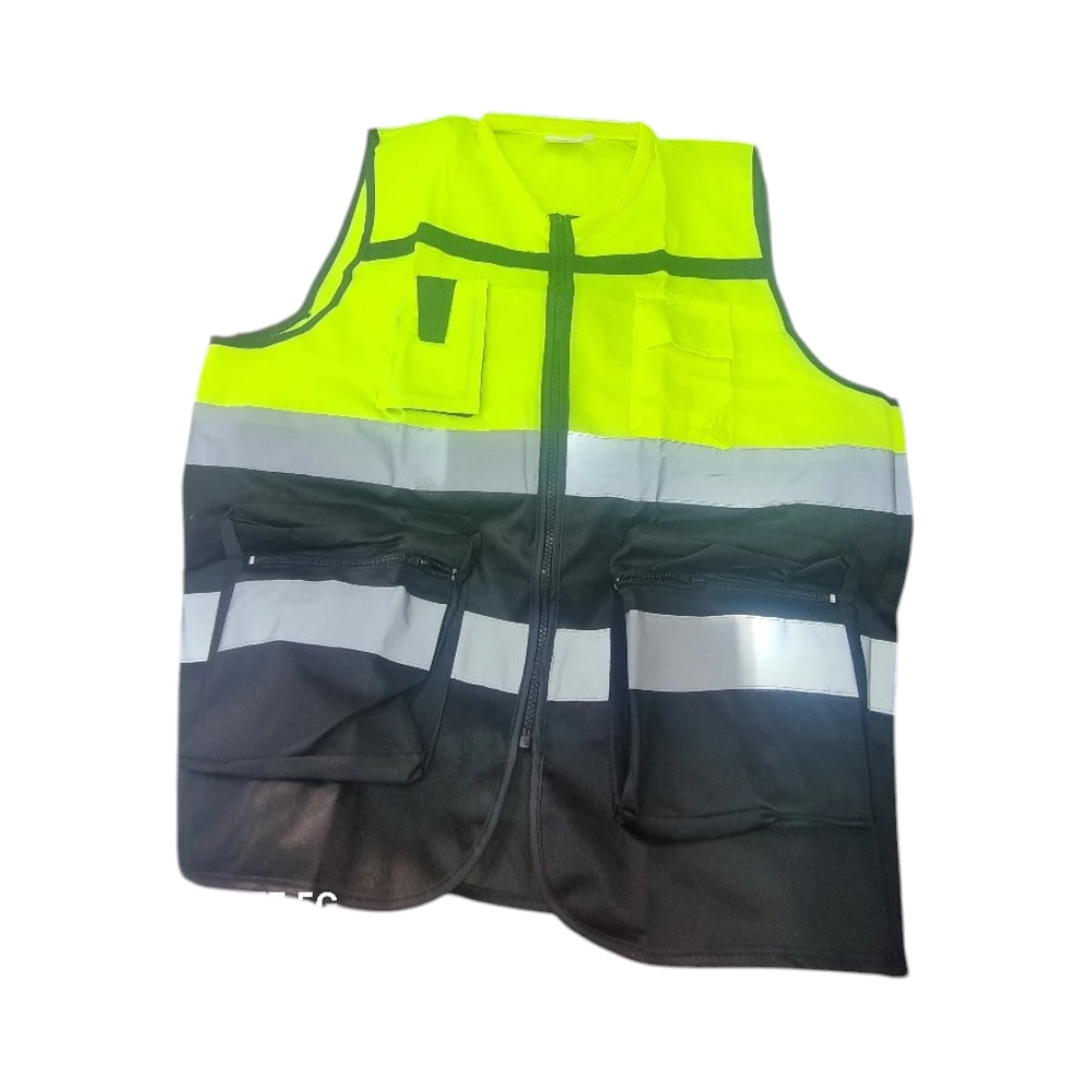 سترة عاكسة فسفورية عالية الظهور بشريطين عاكسين — حماية مثلى لعمال الطرق والمواقع | BRC
