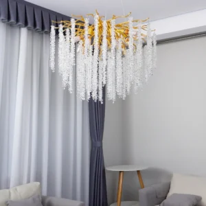 نجف مودرن ذهبي بعرض 450 ملم مع قطع شفافة ومزود بستة لمبات بمقبس E14