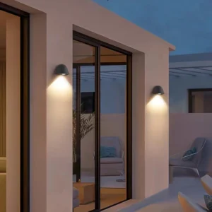 كشاف بوابة خارجي أسود - ضوء أصفر 5 واط