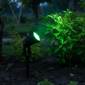 كشاف حديقة مُغرز قابل للتحريك بضوء أخضر 5 واط