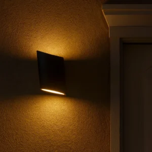 كشاف للبوابة أسود بإضاءة صفراء 6 عدسات