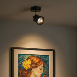 كشاف موجه 7 واط، أسود، إضاءة صفراء، بقاعدة متحركة