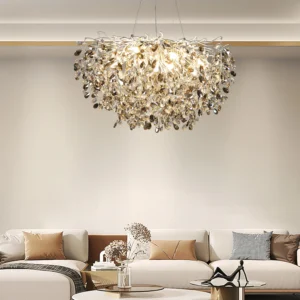 نجف مودرن بقطر 80 سم — فضي ورمادي مع عناصر زجاجية شفافة، يناسب 13 لمبة E14