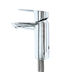 خلاط مغسلة إلكتروني بمستشعر Bau Cosmopolitan E من جروهي — كرومي