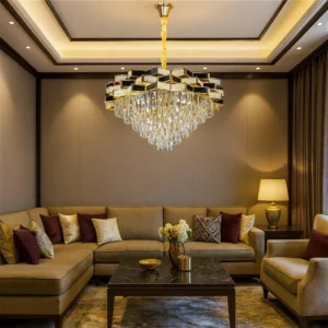 ثريا مودرن ذهبية بمقابس E14 (15 لمبة)