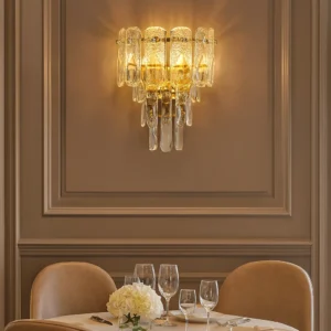 مصباح حائط عصري ذهبي لمصباحين E14