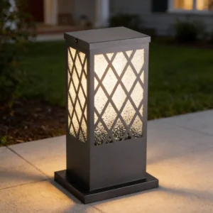 فانوس زجاجي خارجي أسود بقاعدة لمبة E27