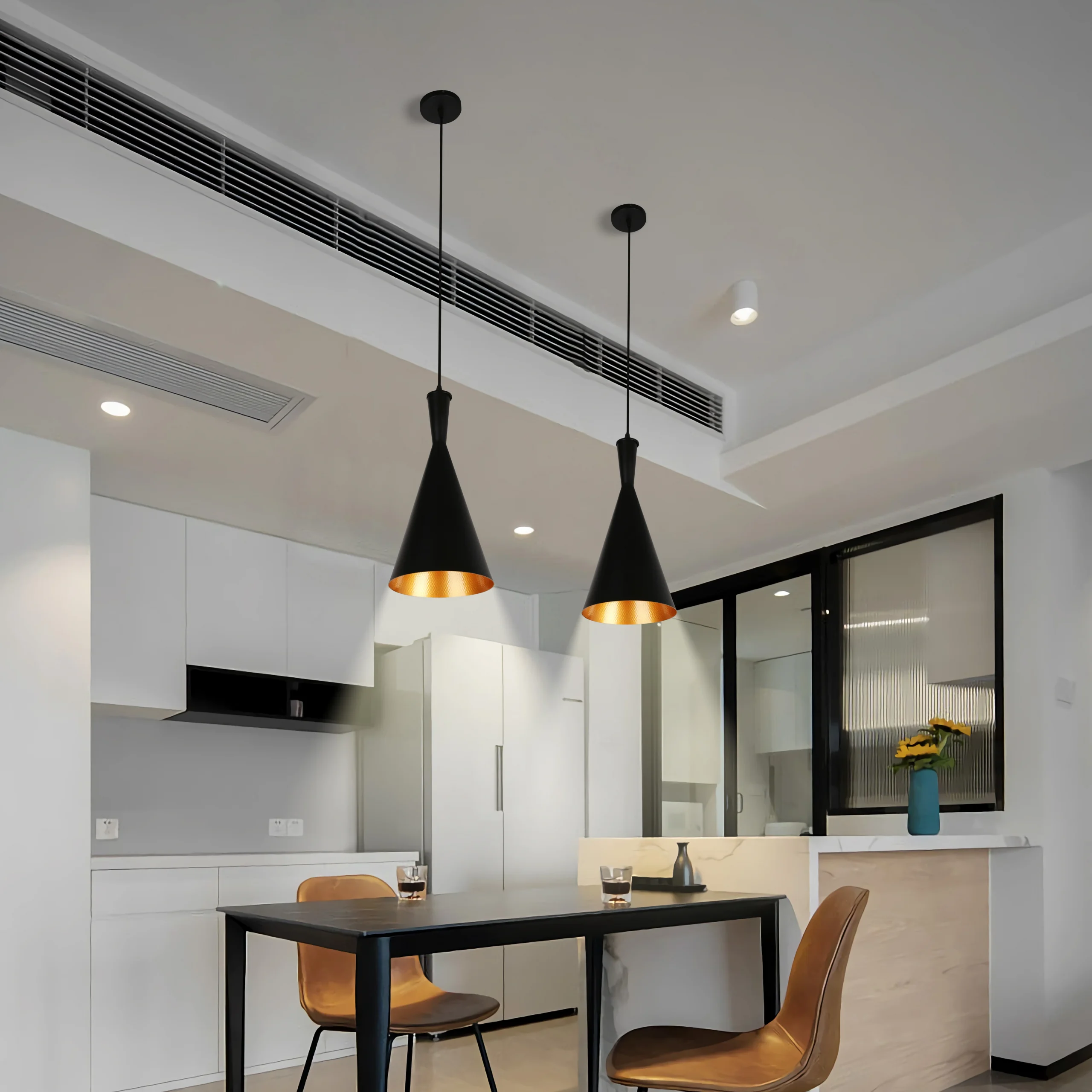 حامل إضاءة معلّق مودرن أسود وذهبي لمصباح E27 (مفرد)