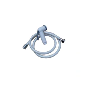 شطاف يدوي KASA بخرطوم مرن وتحكم يدوي بتدفق الماء — نظافة صحية للحمامات بتصميم إيطالي وجودة عالية