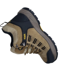 حذاء أمان جبلي بني مريح بمقاومة للانزلاق والصدمات وبطانة شبكية — KMR