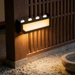 مصباح جداري خارجي للبوابة بأربع عيون وإضاءة أمامية LED — أسود مع أصفر