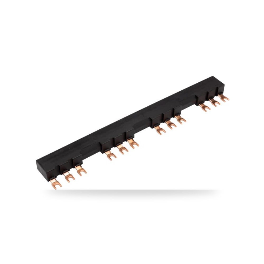 موصل وسوكت USB صناعي بوردات فئة P G صناعي RS ريمكو للتوريدات الصناعية (Reemco Industrial)