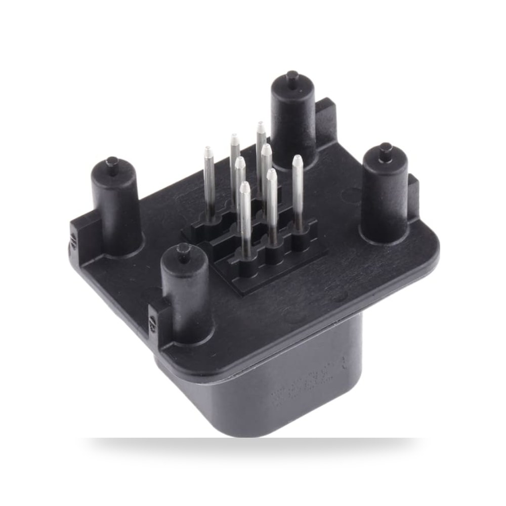 فيش وموصل كهرباء سيارات 8 خط طراز E RS PRO ريمكو للتوريدات الصناعية (Reemco Industrial)