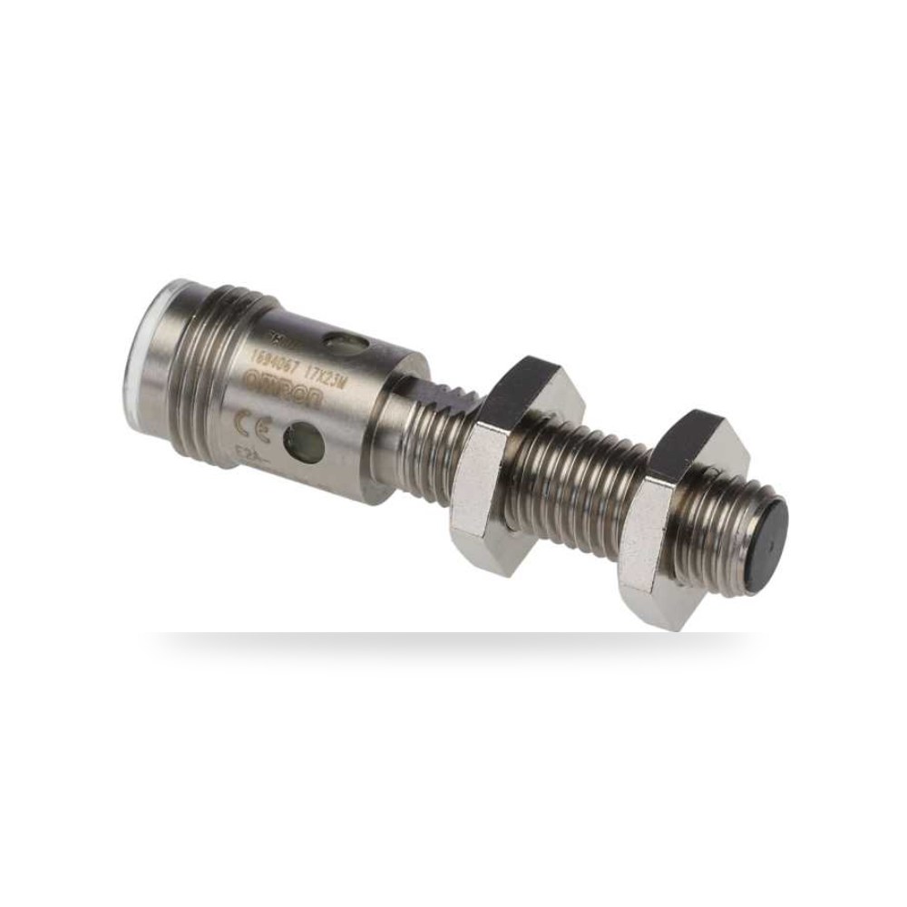 حساس تقارب حثي صناعي M1 PNP طراز C RS PRO ريمكو للتوريدات الصناعية (Reemco Industrial)