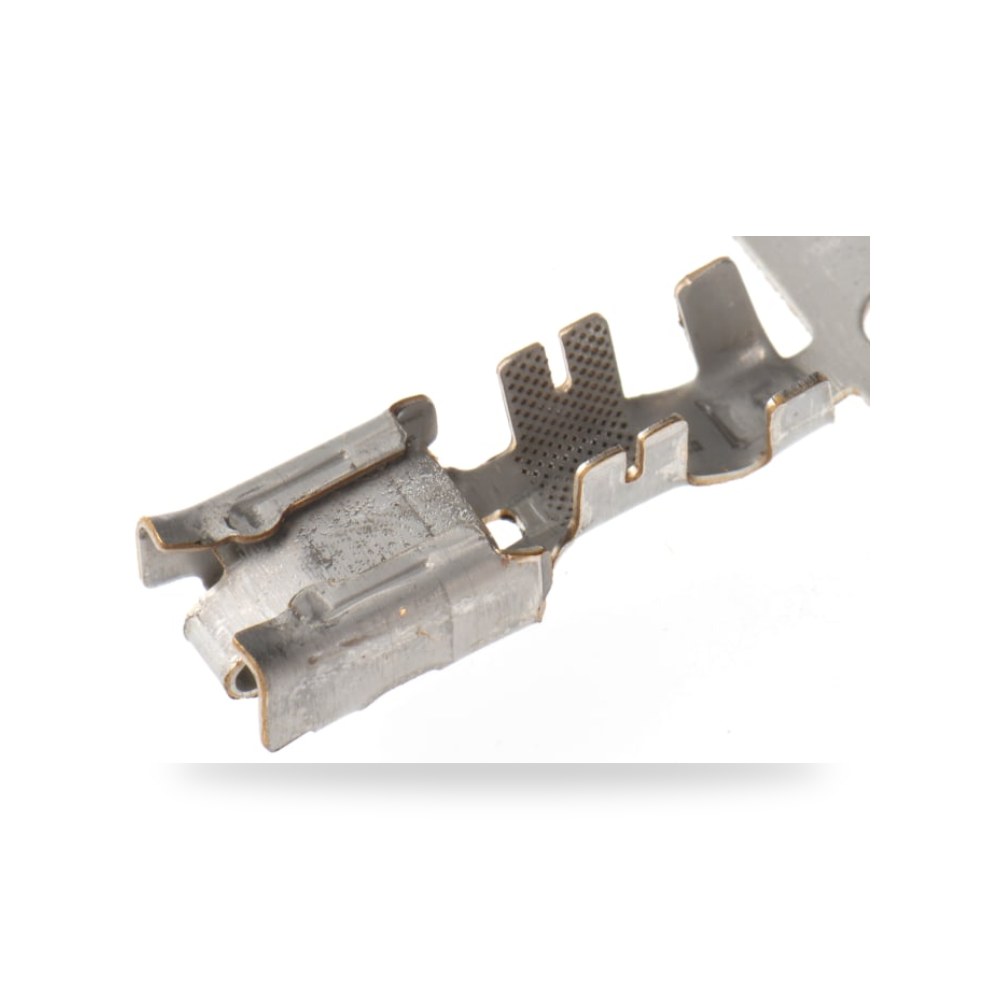 فيش وموصل كهرباء سيارات صناعي فئة H F صناعي ريمكو للتوريدات الصناعية (Reemco Industrial)