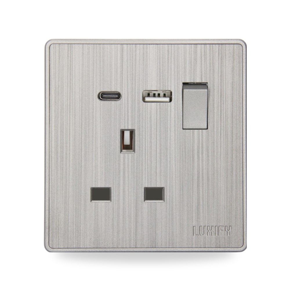 فيش 13 امبير مع LUXIFY USB + TYPE C سلفر مطور