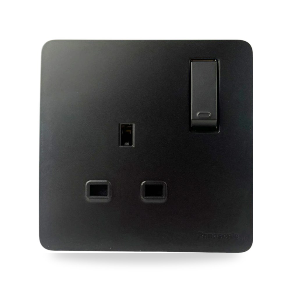 فيش مفرد 13A مع مفتاح بيانو اسود 220V 1111B