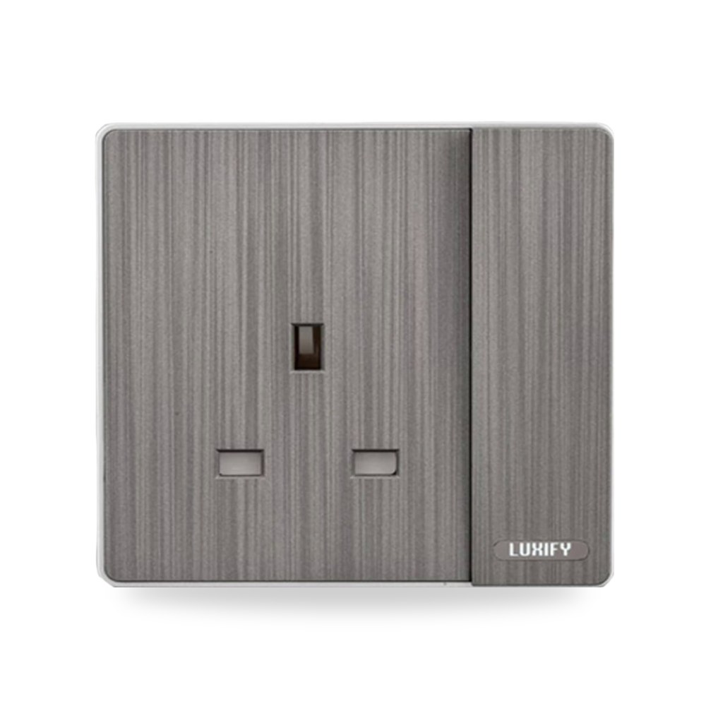 فيش 13 امبير مع مفتاح مفرد LUXIFY فضي