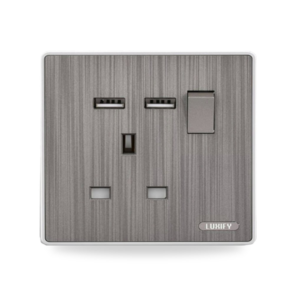 فيش 13 امبير مع LUXIFY USB فضي