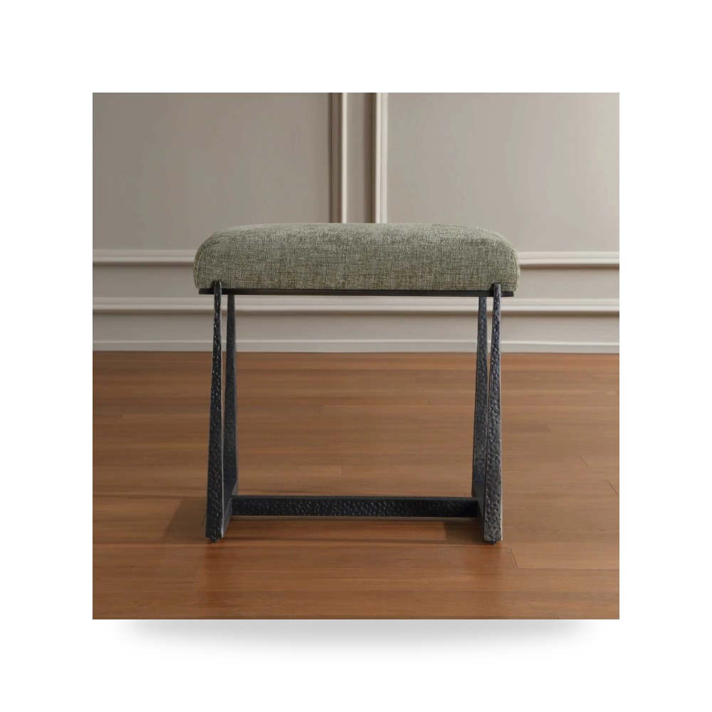 مقعد بنش جلوس منجد فاخر أترموست (Uttermost)