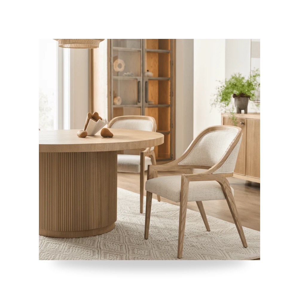 كرسي جلوس بتصميم أنيق - كرسي Avaline Arm Universal - من Universal Furniture