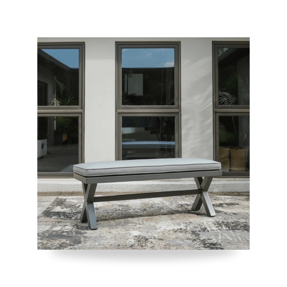 كرسي جلوس بتصميم أنيق - Outdoor Chairs Ashley موديل P518 600