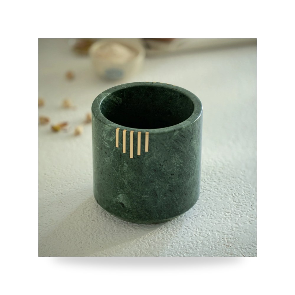 حامل شموع وأوانٍ رخامي فاخر فيردي Verde Marble من روتس