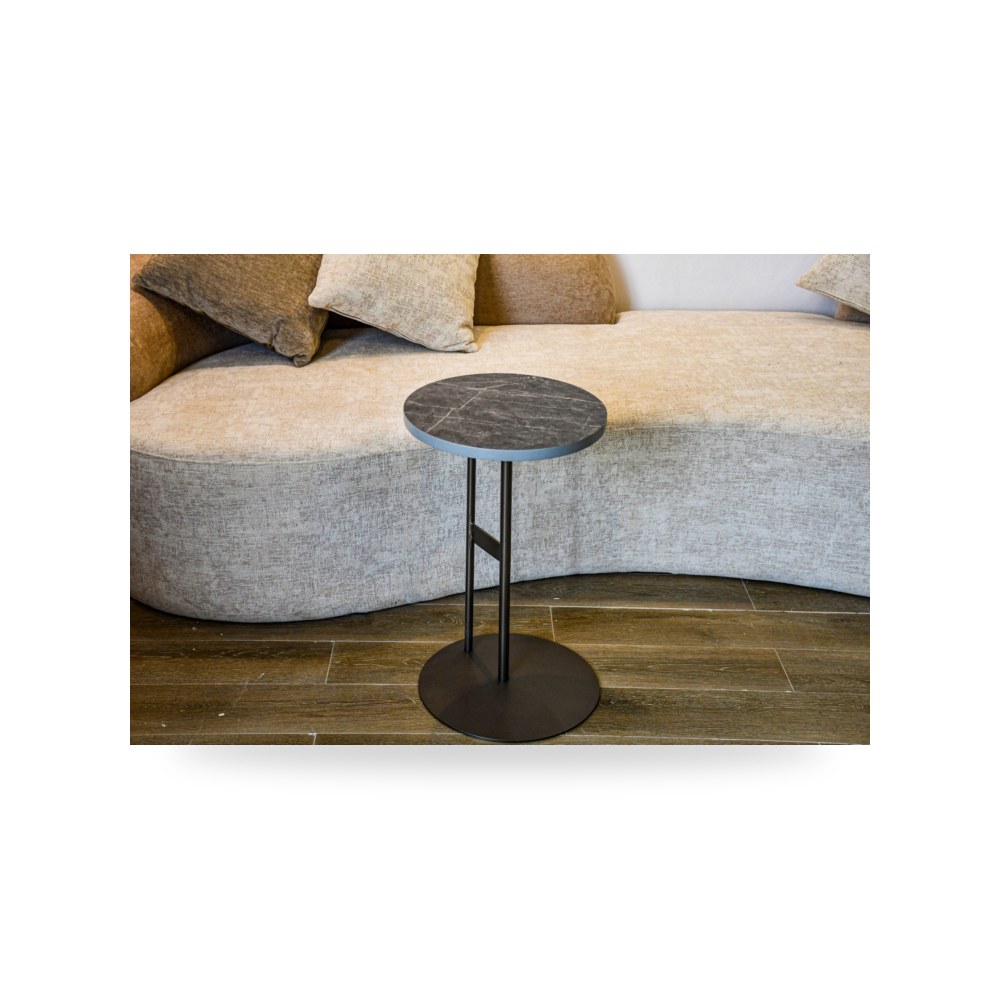 طاولة جانبية أسود Royal Furniture موديل RF