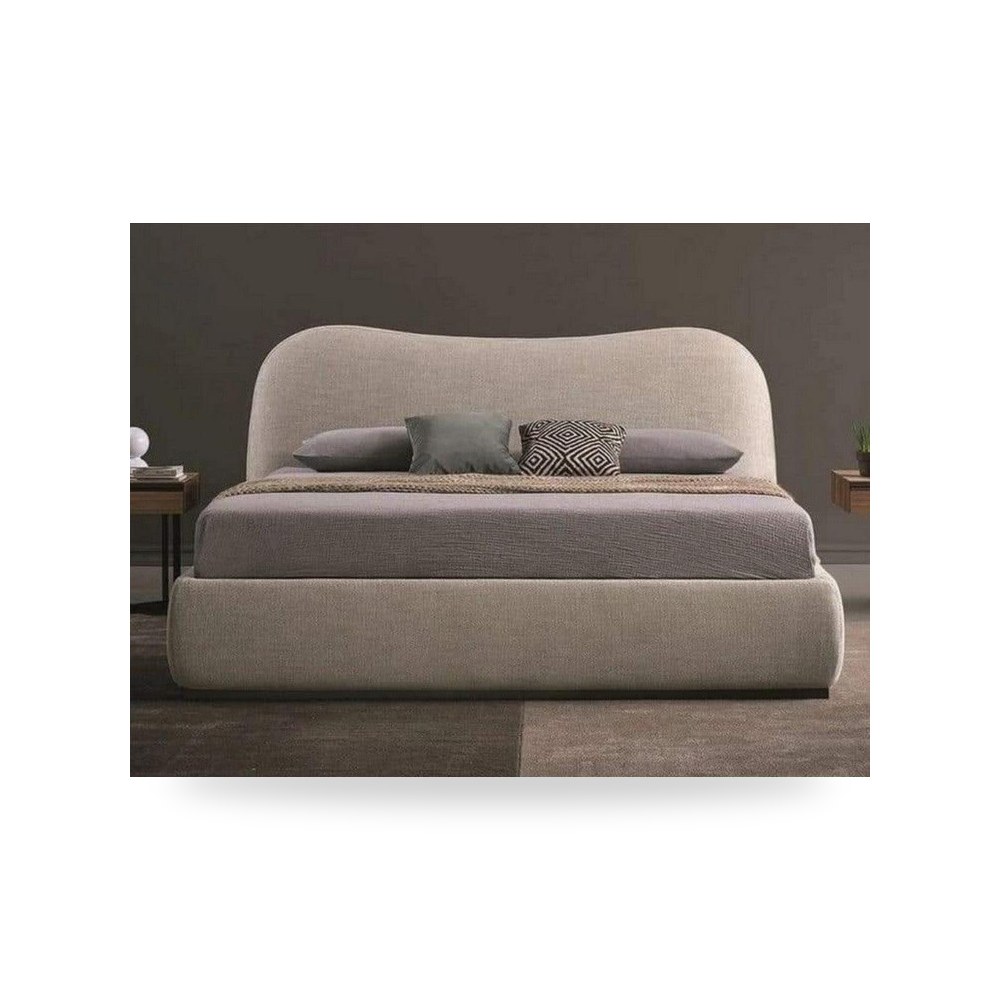 استمتعي براحة فاخرة مع سرير ماجيستيك ميست Royal Furniture