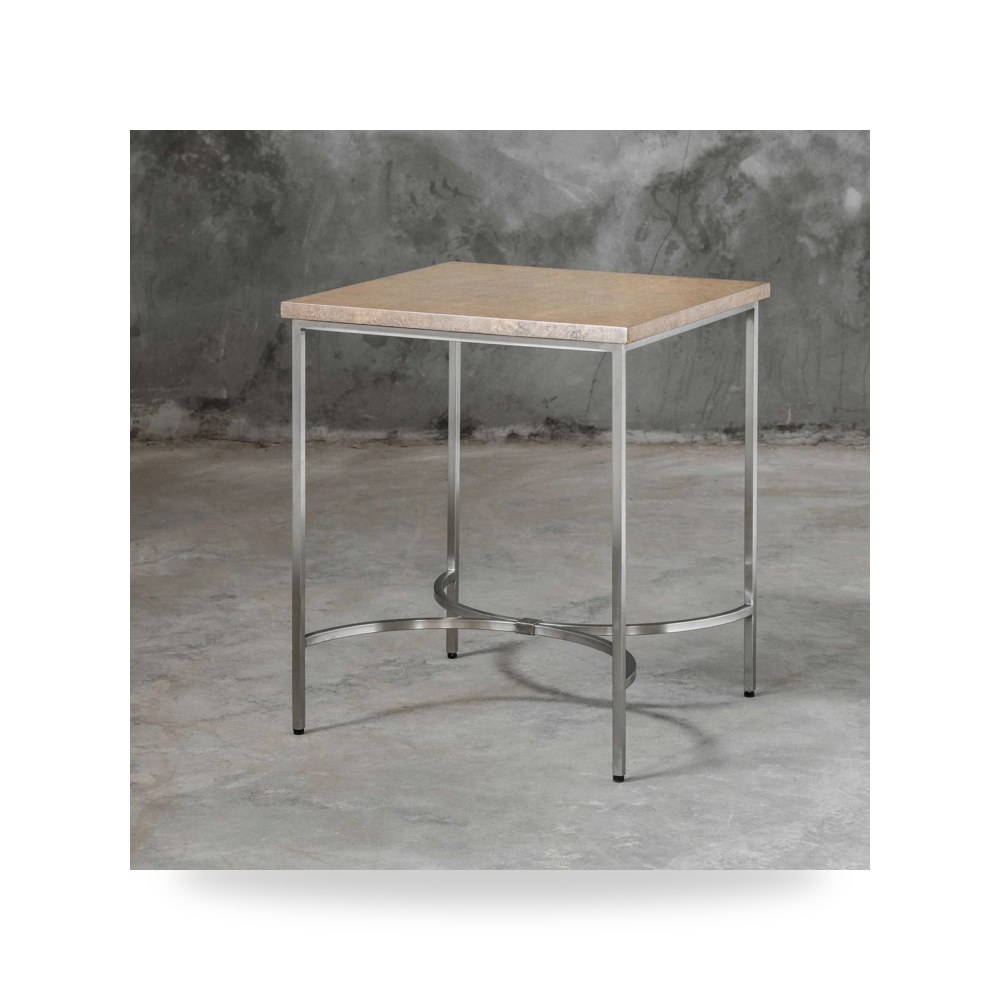 طاولة جانبية Drummond أترموست Uttermost