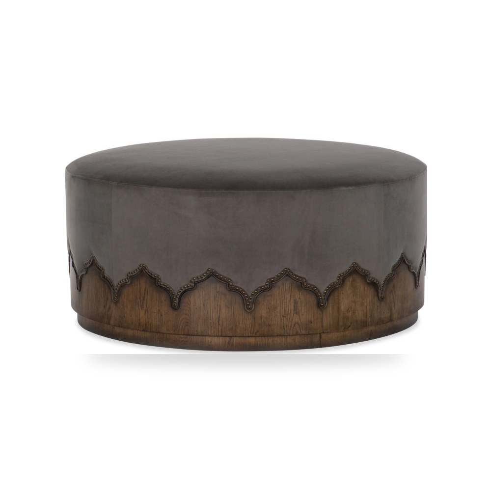 بوف ومسند قدم عثماني - بوف عثماني Hooker موديل 638 50448 85 - من Hooker Furniture