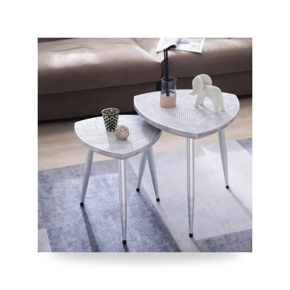 طاولة فضي Angular Crestview