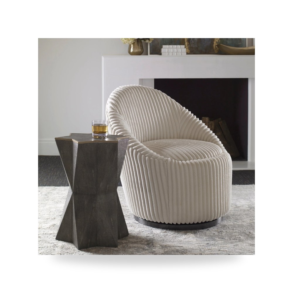 طاولة جانبية Capella أترموست Uttermost