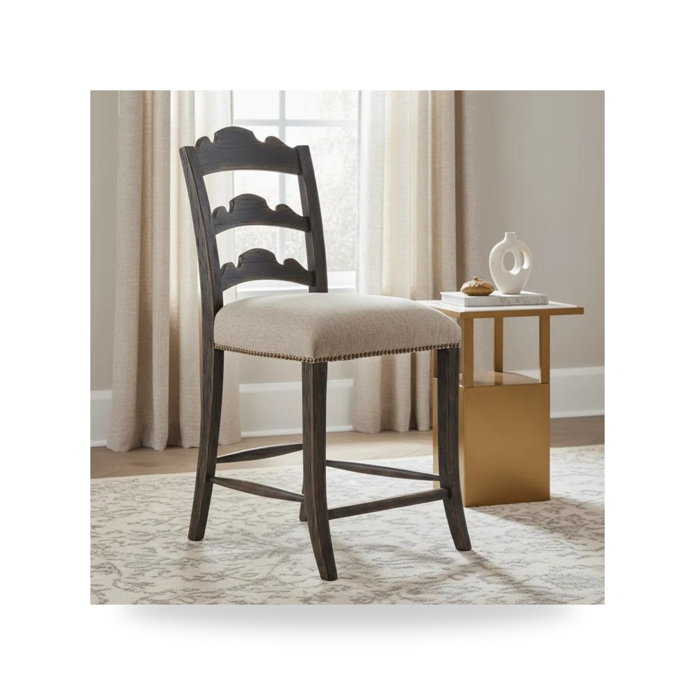 كرسي جلوس بتصميم أنيق - كرسي Hooker موديل 6960 75351 89 - من Hooker Furniture