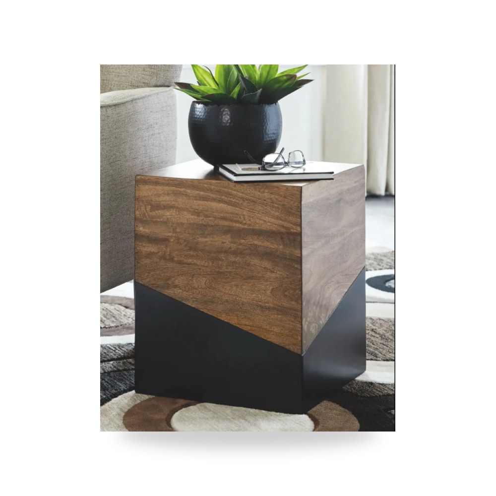 طاولة جانبية Trailbend آشلي Ashley Furniture موديل A4000311