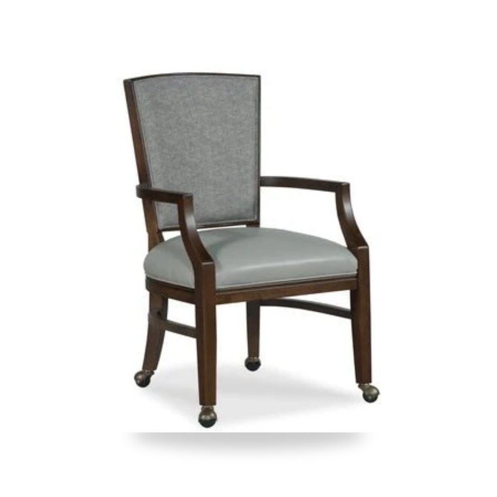 كرسي بذراعين فاخر - Product OverviewSeward Arm Chair كرسي بذراعين - من Fairfield Chair
