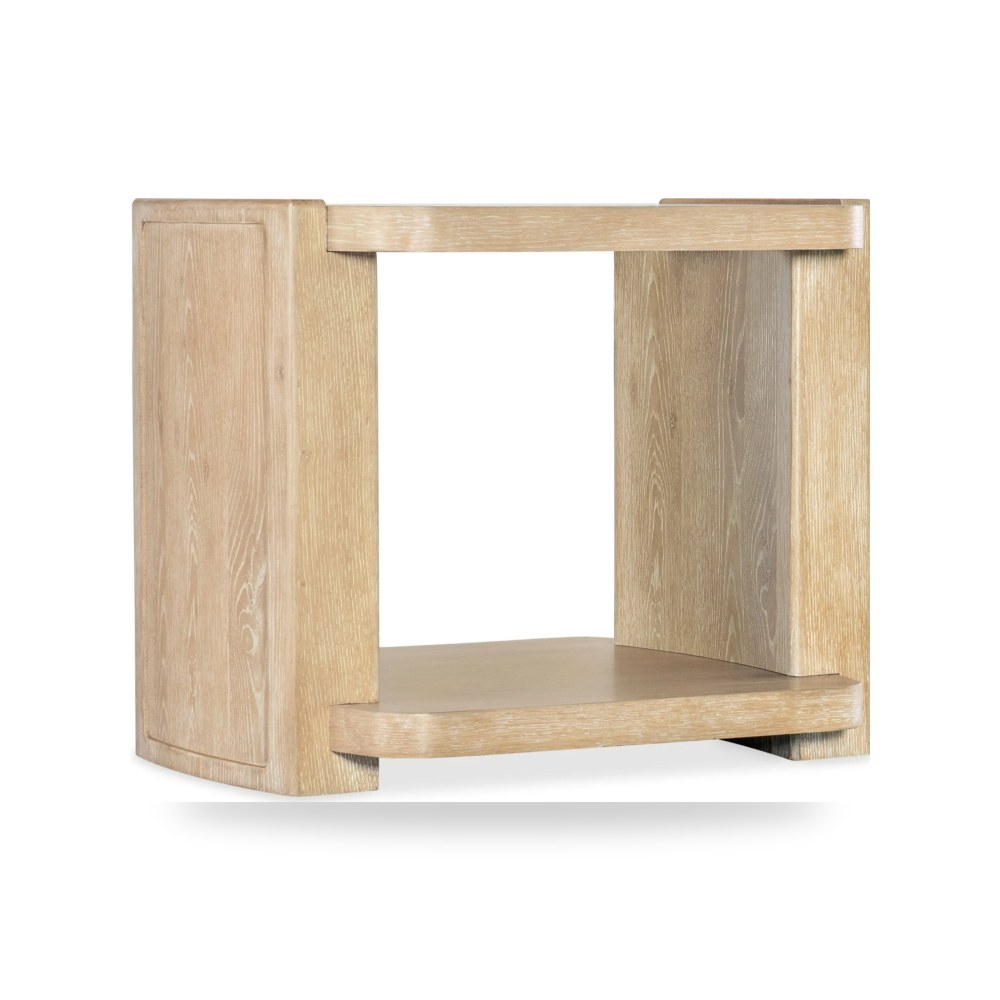 طاولة جانبية Retreat هوكر فيرنتشر Hooker Furniture